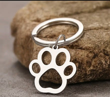 Load image into Gallery viewer, Paw Keychain
